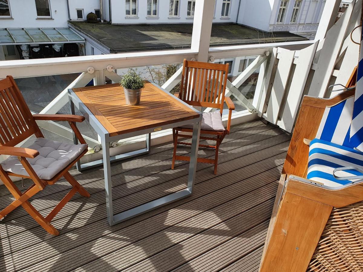 Das Appartement Inselliebe Ruegen Inkl Sauna Und 3H Taeglich Eintritt Ahoi Schwimmbad Sellin  Eksteriør billede