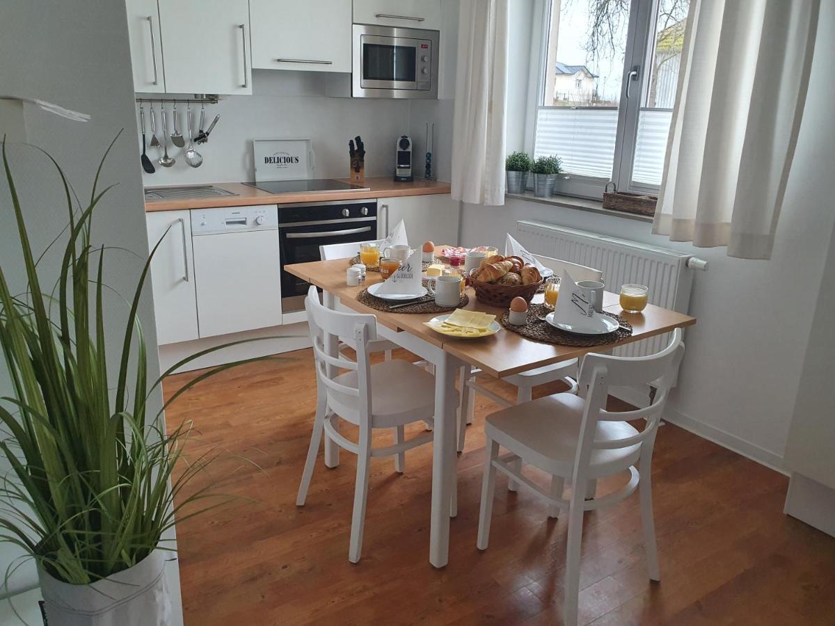 Das Appartement Inselliebe Ruegen Inkl Sauna Und 3H Taeglich Eintritt Ahoi Schwimmbad Sellin  Eksteriør billede